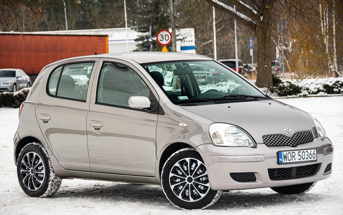 Toyota Yaris cena 10000 przebieg: 160000, rok produkcji 2005 z Łęczyca małe 562